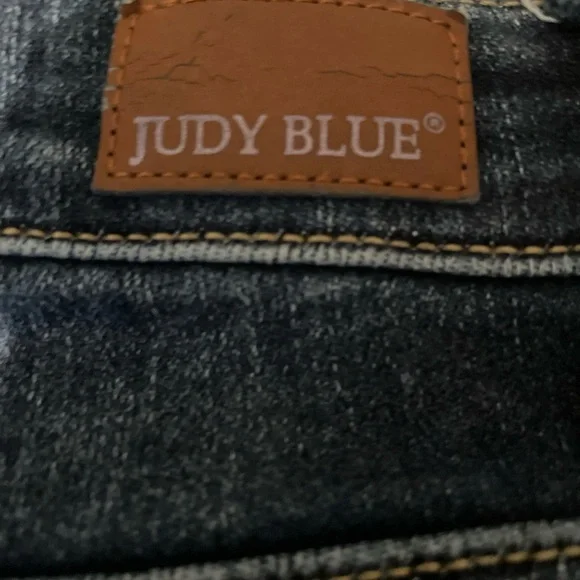 Judy Blue Jeans Womens 9 / 29 Boyfriend Fit Los Angeles Distressed Ripped Denim - Picture 3 of 13